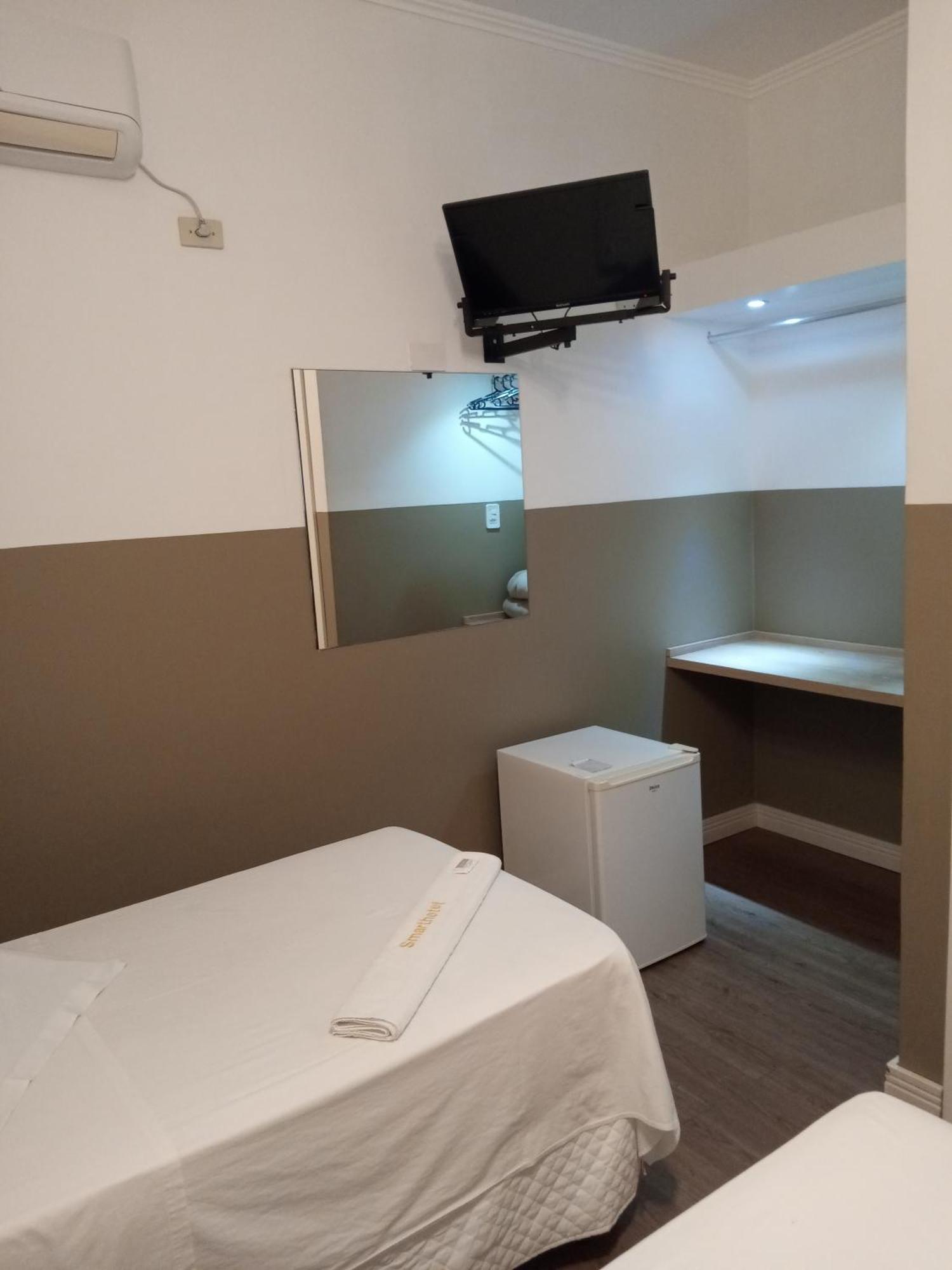 Smart Hotel Registro  Zimmer foto